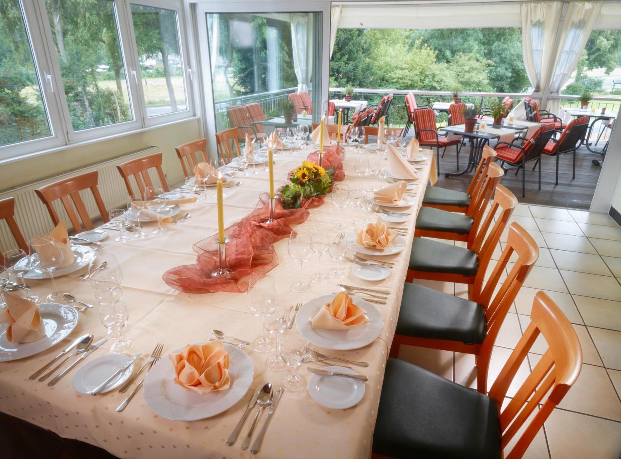 Hotel Restaurant Lüdenbach 3*